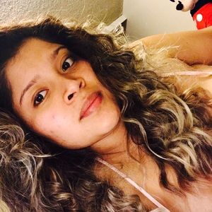 Meet your Posher, Itzel